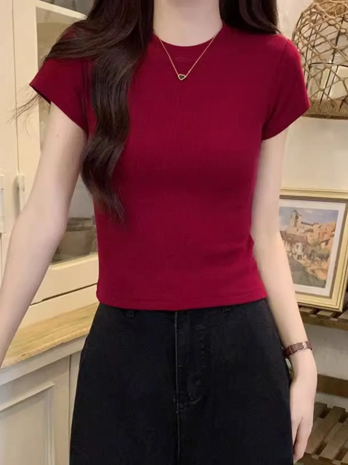White-Enhancing Wine Red Short Sleeve T-Shirt Women's Slim Fit Summer Top Commute Style Pure Color Sweet And Spicy Girl