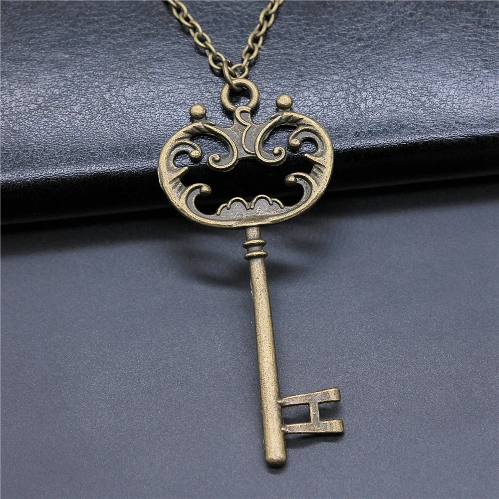 Fashion Vintage Antique Bronze Color 69mm Key Pendant Necklace For Women Men Long Chain Trendy Jewelry Accessories