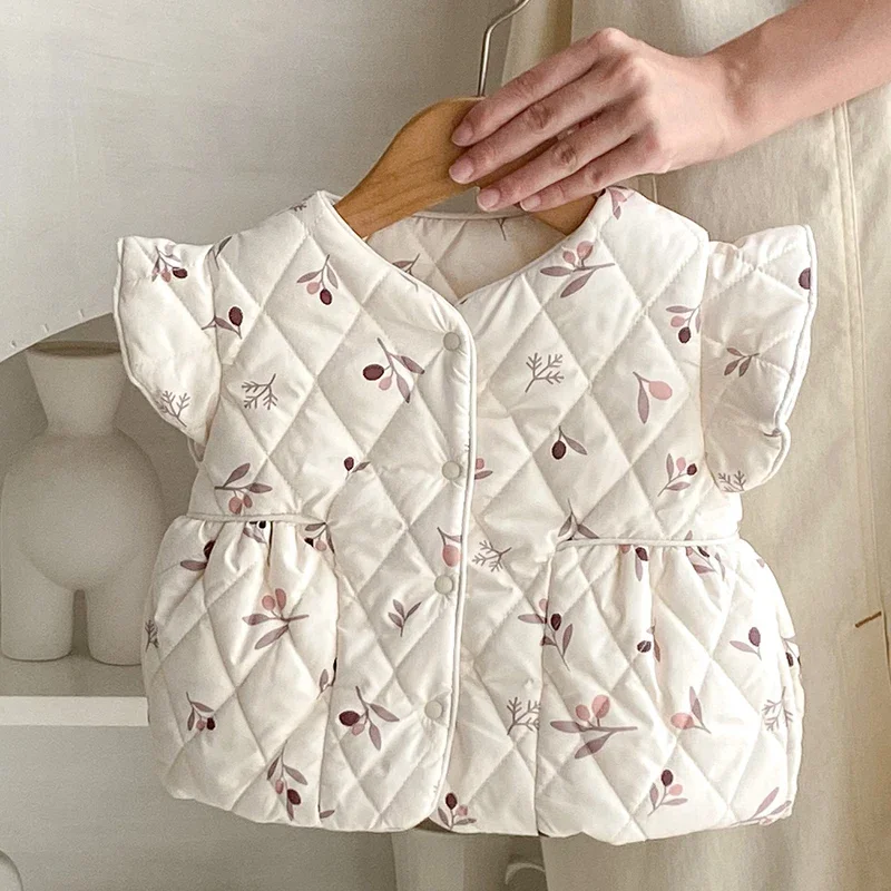 2024 New Winter Thicken Warm Cardigan Coat Flying Sleeve Printed Vest Newborn Baby Girls Thick Coat Children Thick Warm Clothes