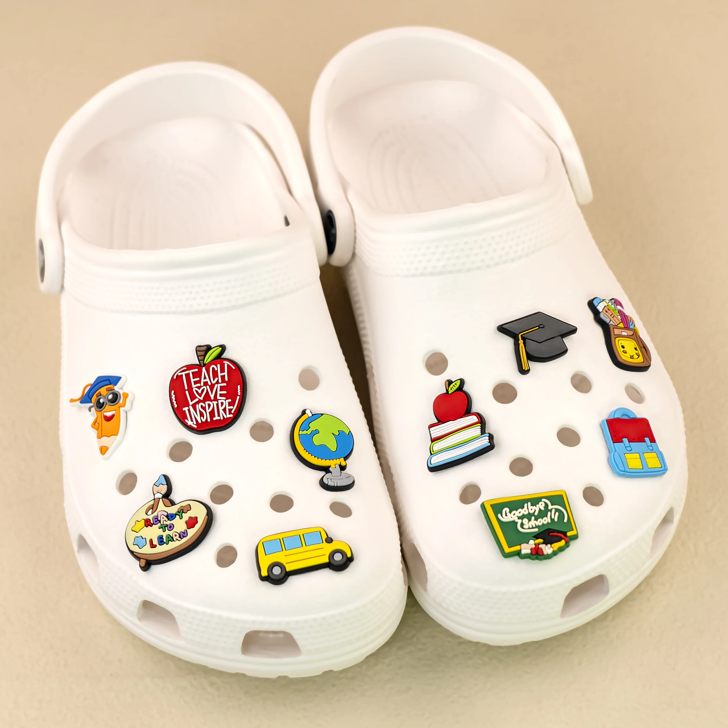 1/14 Stück Lehrerleben Schuhanhänger für Lehrer Schüler Pins Schuhdekorationen Pins Sandalen Zubehör Ornament Geschenk zum Schulanfang – Detail 3