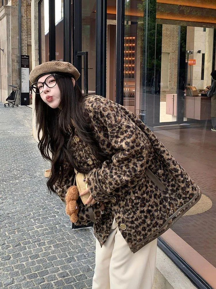 

Y2K Faux Woolen Leopard Coat Women Vintage Streetwear American Loose Jacket Casual Fall Winter Female Long Sleeve Tops Outwear