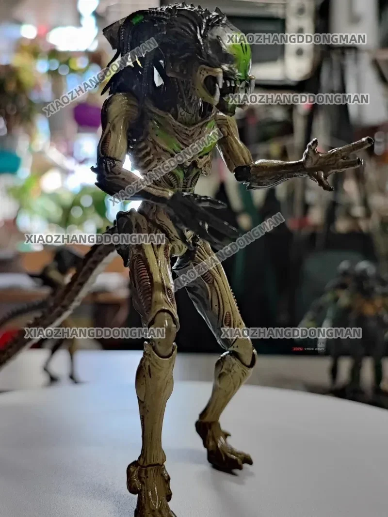 In Stock HIYA Haiya Mini Series 1/18 Alien Vs. Predator 2 Predator 6-inch Movable Doll Animation Model Toy Collection Gift