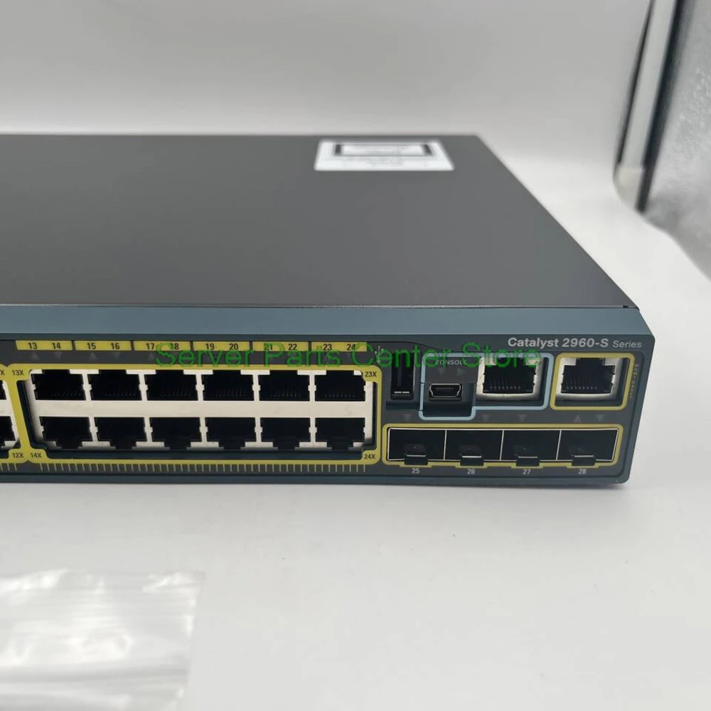 24 Full Gigabit +4-port SFP Optical Port Network Management Switch WS-C2960S-24TS-L