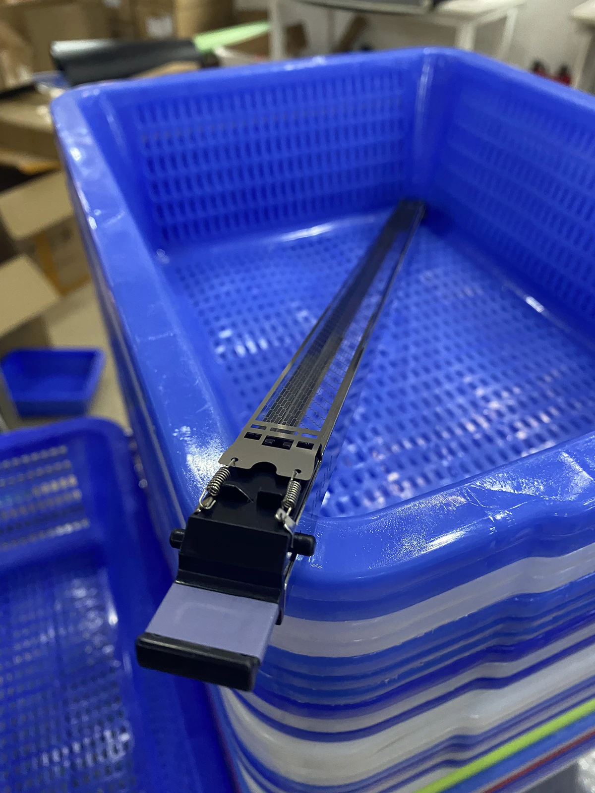 

Charge Corona Unit for Konica Minolta C6500 C5501 C6000 C6501 C7000 Corona Grid