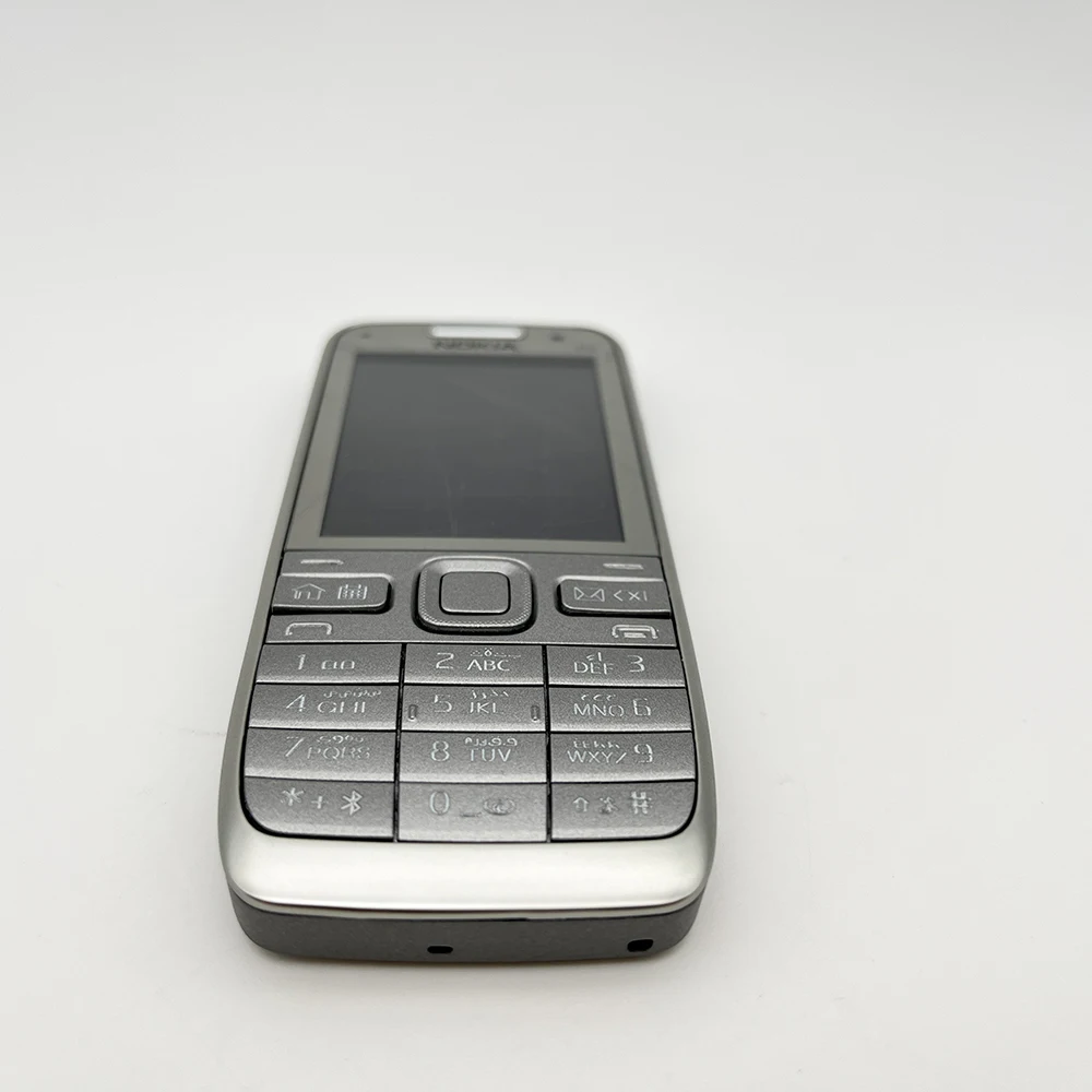 هاتف Nokia E52 الأصلي مصنوع في فنلندا يدعم اللغة الإنجليزية بحالة جيدة