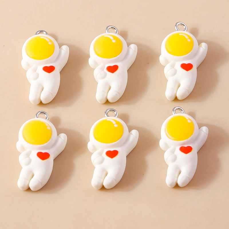 

20pcs 14x26mm Cute Resin Space Astronaut Charms Pendants for Jewelry Making Necklaces Earrings Bracelets Accessoris DIY Gifts