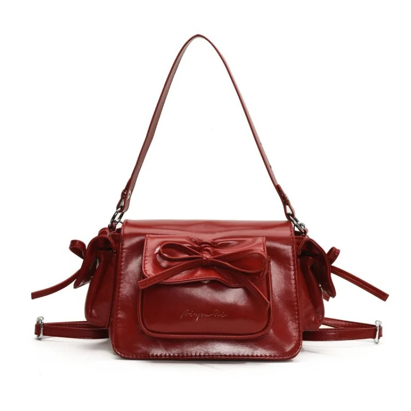 

Simple Casual Commuter Bag For Business Women With Crossbody Strap High-End Quality And Vintage Design