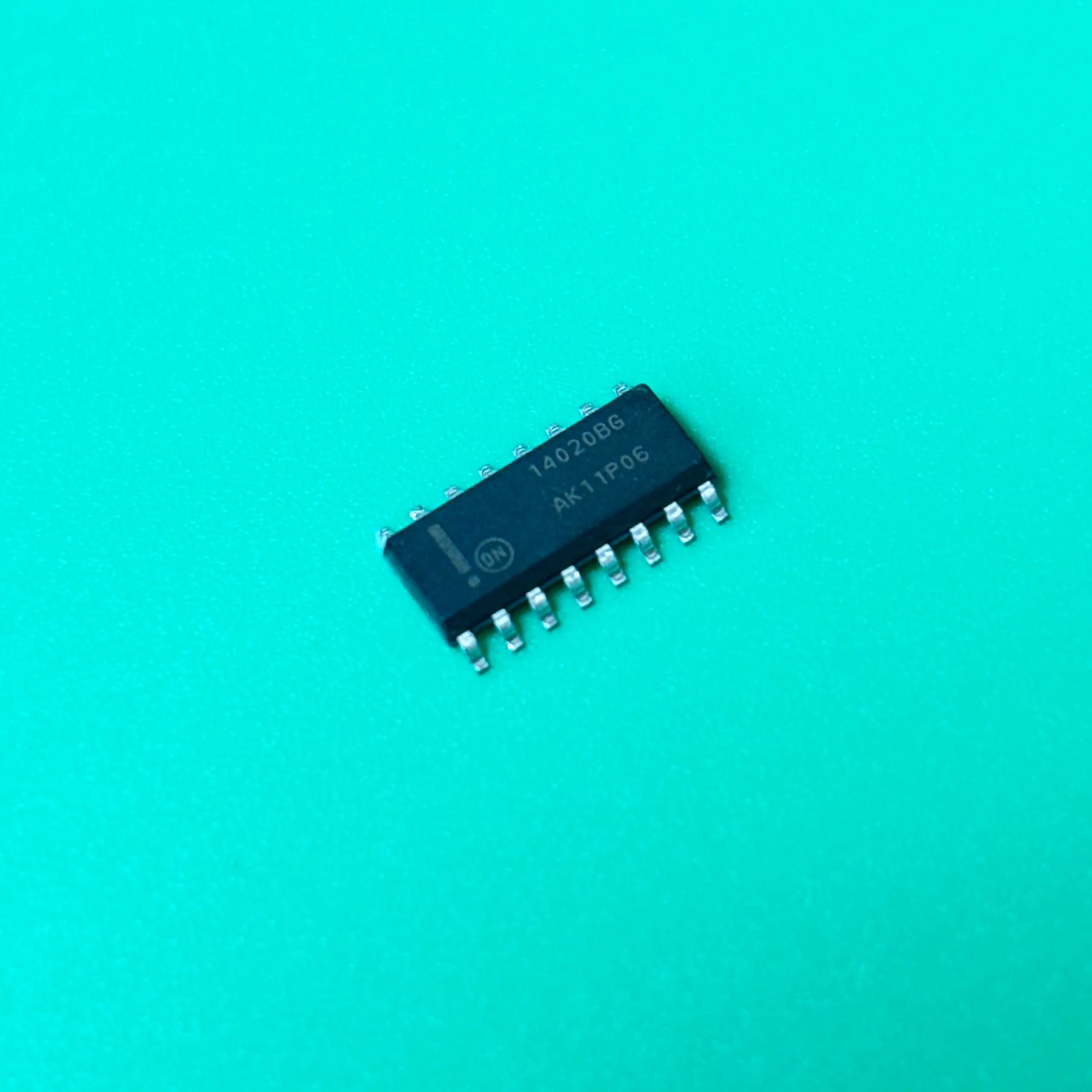 10pc/lot MC14020BDR2G SOP16 MC 14020BG DR2G IC COUNTER 14BIT BINARY 16-SOIC MC14020BDG MC14020BDRG MC14020BG MC14020 BDR2G 14020