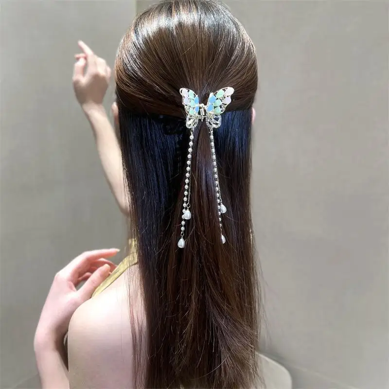 

Women Girls Temperament Luxury Alloy Butterfly PearlsTassels Hair Clip Lady Hair Accessories Female Hair Claw New Headwear