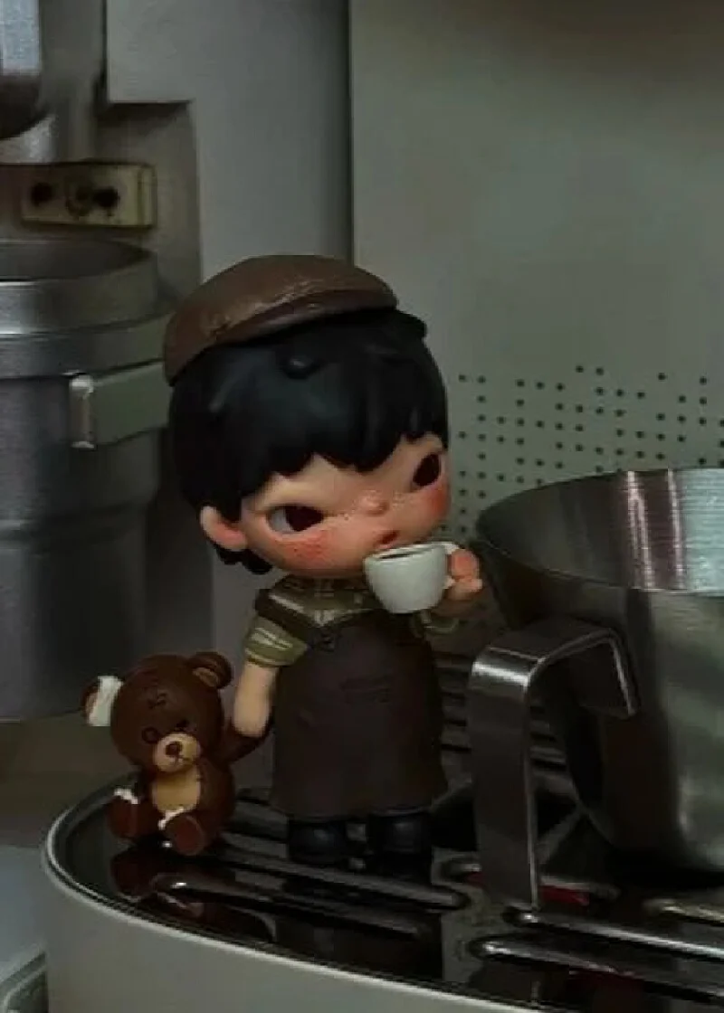 متوفر في المخزون Popmart Hirono Coffee Hangka بطاقة معلقة مفاجأة لطيف دمية سطح المكتب الديكور تحصيل نموذج الشكل ديكور الهدايا