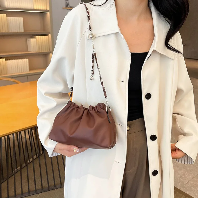 Y2K PU Leather New High Sense Shoulder Bags Fashion Chain Crossbody Bucket Bag Women Messenger Purses Handbags image 3