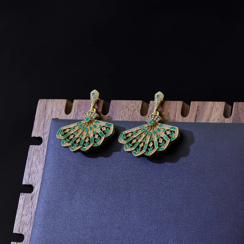 

Новые китайские эмалевые серьги-вентильоны в средневековом винтажном стиле, элегантные ретро-пусеты с цветными стразами в форме веера