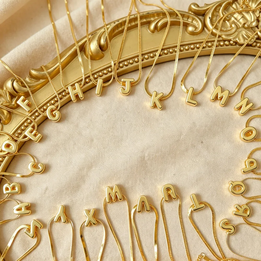 Hot-selling necklaces, gold glossy capital English letter pendants, high-end versatile women's jewelry