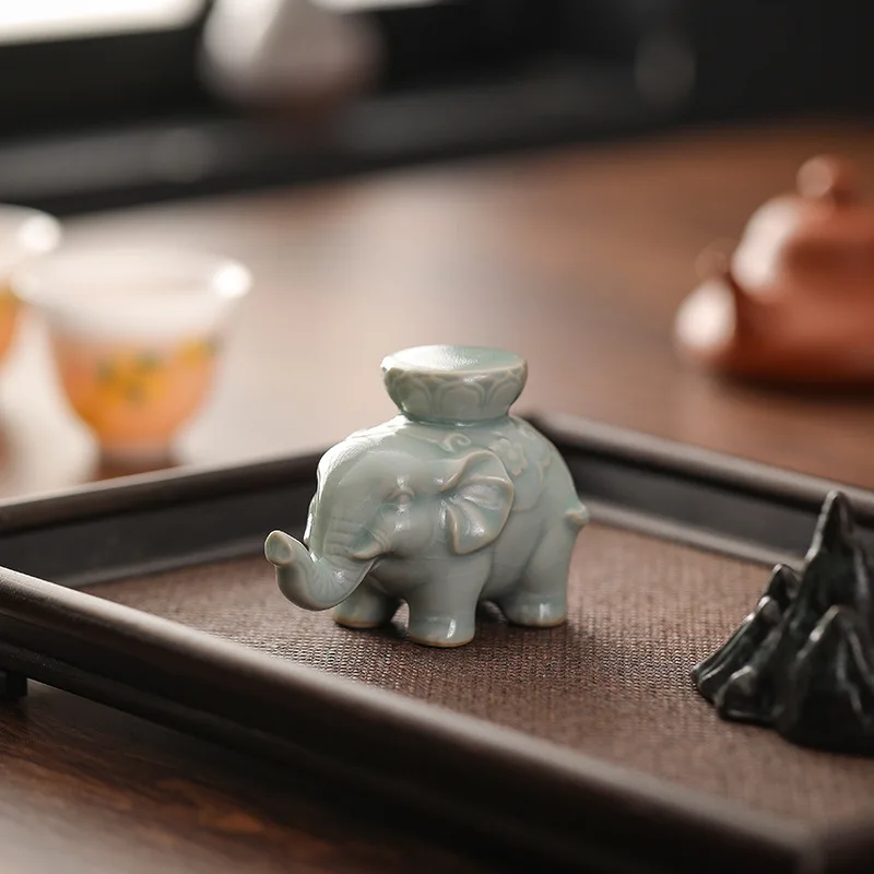 

Чайное домашнее животное, аксессуары для чайной церемонии, креативное керамическое украшение в виде слона, милый дизайн слона, украшение для рабочего стола