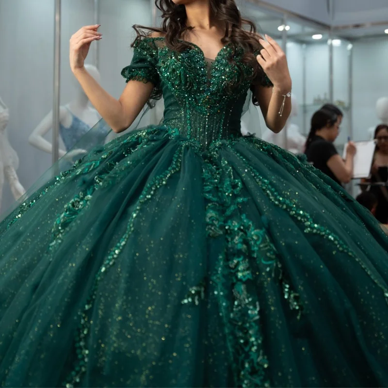 

Dark Green Quinceanera Dresses Off the Shoulder Glitter Crystal Decal 3D Flower Long tail Vestido e 15 Quinceanera Customize