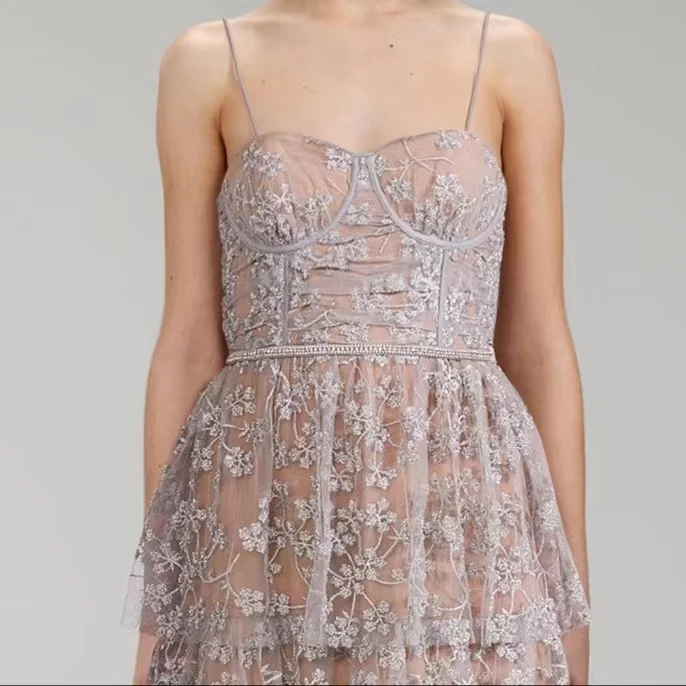 

Summer Mesh Tulle Women Sequin Dress Lace Embroidery Celebrity Ruffle Cascadding Cake Dress Party Outfits Straps Sundress