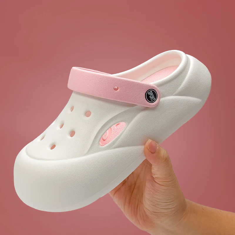 Damen Sommer Neue Indoor Outdoor Tragbare Anti-Rutsch EVA Slip-On Hausschuhe mit Cartoon Design Full Coverage Home Comfort Schuhe