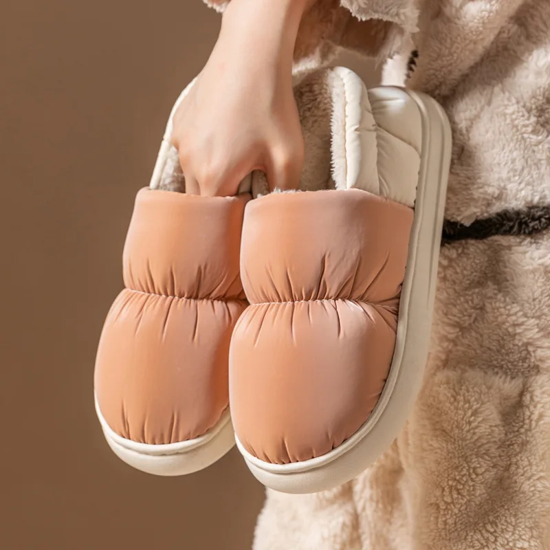 Inverno quente chinelos homens para baixo à prova dwaterproof água fundo macio casa sapatos de pelúcia feminino casa interior casais anti deslizamento slides