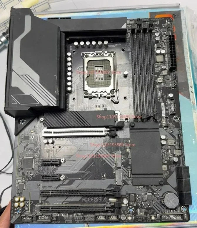 

Для материнской платы Gigabyte Z790 UD AX D5