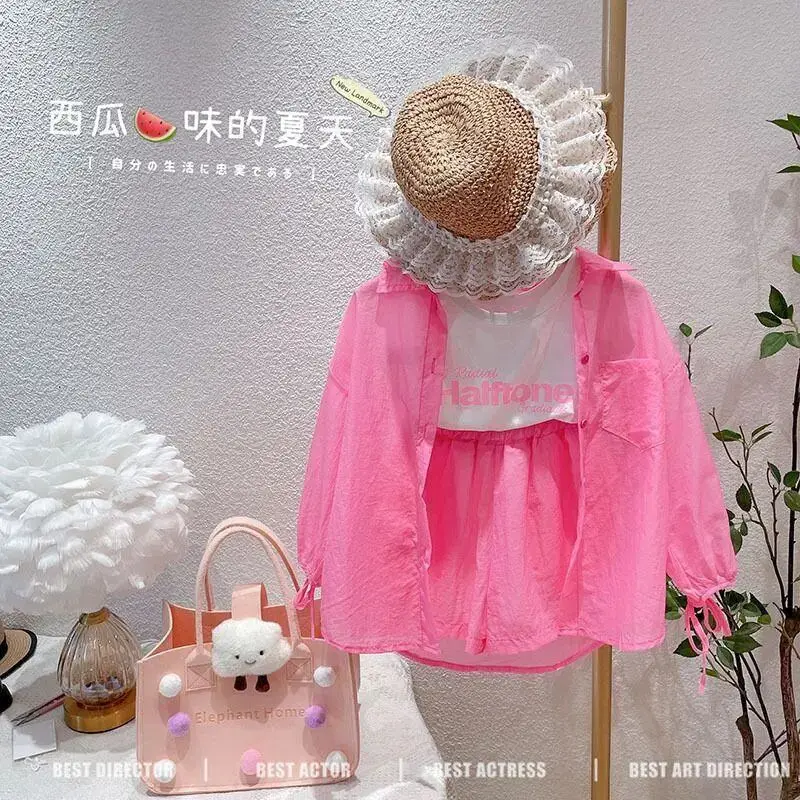 Sommer-Outfit-Set für Mädchen, koreanische Version, neue lockere, bonbonfarbene Jacke für Kinder, T-Shirt-Shorts, Sonnenschutz, 3-teiliges Set