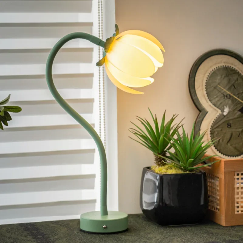 Nice LED Wireless Charging Night Light Atmosphere Bedroom Bedside Table Lamp Touch Switch