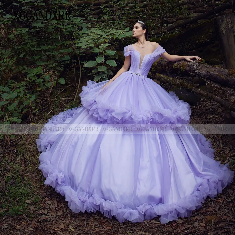 Personalizzato Lavanda Lilla Abito Quinceanera Abito da ballo Pieghe Perline Corsetto di cristallo Dolce 16 Vestido De 15 Anos Compleanno Gala