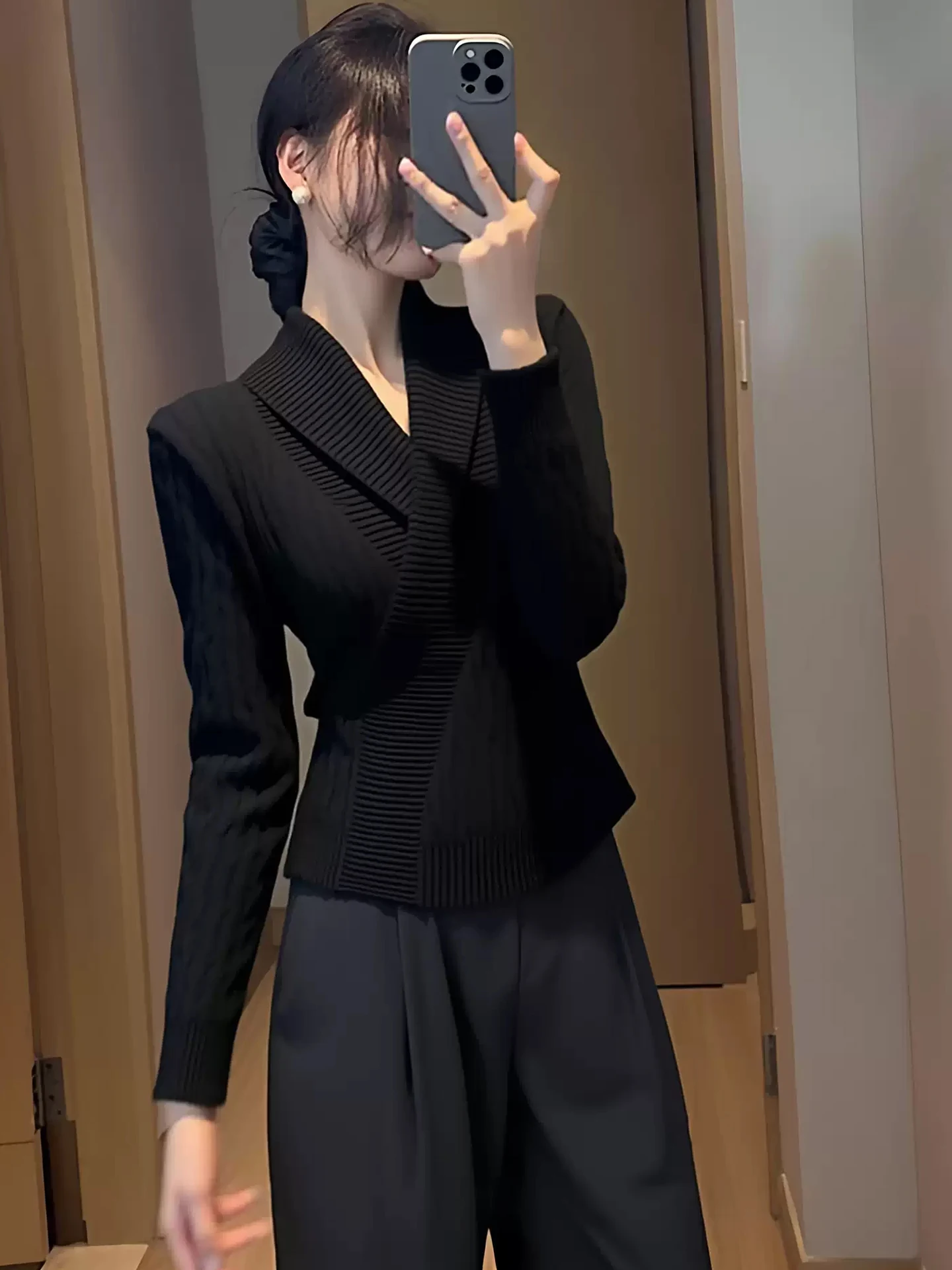 

Корейский трикотаж Sle Slim Fit Long Sve V-Ne Camere, повседневный универсальный цветной зимний дизайн, женский топ Sense