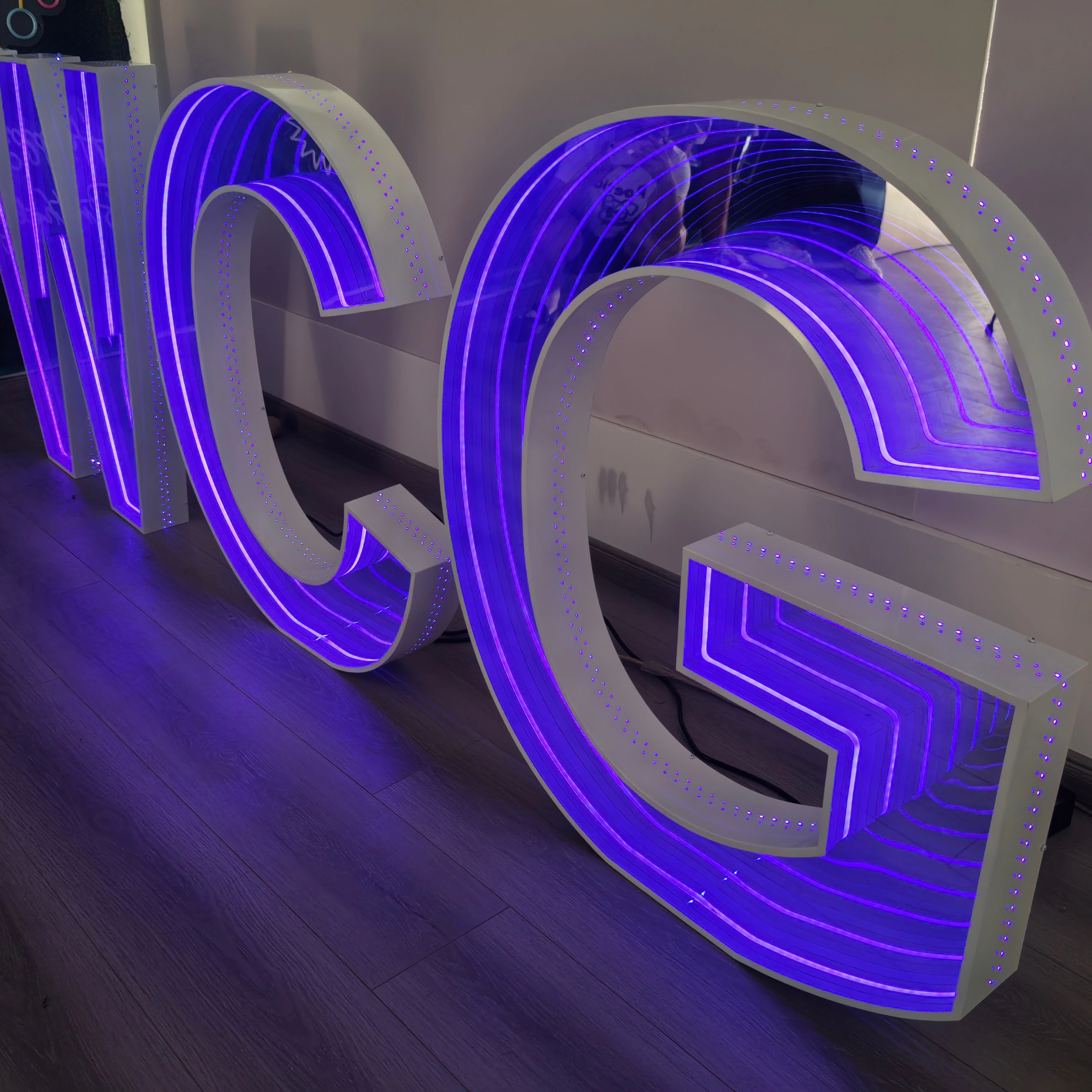LED RGB Color Change Mirror Marquee Letters 3ft 4ft  Acrylic Light Number Letter Birthday Party Wedding Outdoor Advertising