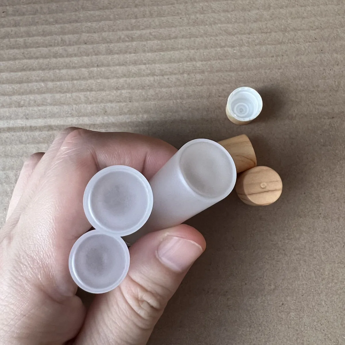 150x 10ml, 100x 3ml, 150x5 ml Botellas esmeriladas con tapas de plástico