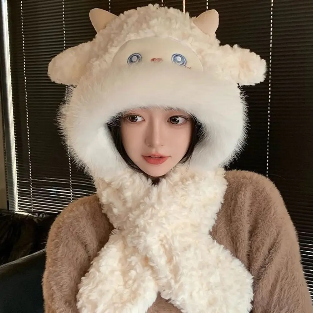 Рисунок 4 - Милая плюшевая зимняя теплая шапка с овечьими ушками