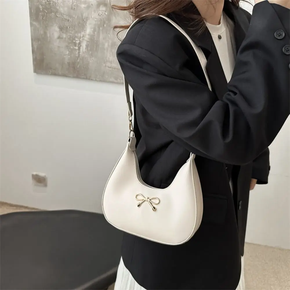 Simple Korean Style Bow Shoulder Bag Handbag PU Leather Crescent Bag Large Capacity All-match Crossbody Bag Travel