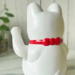 Rifeng Electric Waving Lucky Cat 6 Inch Perfect For New Store Opening High Quality Plastic Fortunate Cat Signifying Wealth
