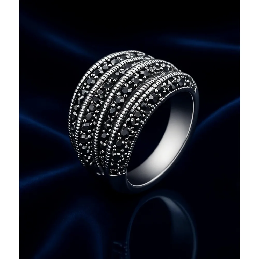 

Винтажное широкое кольцо для женщин с черным цирконом и волнистым дизайном