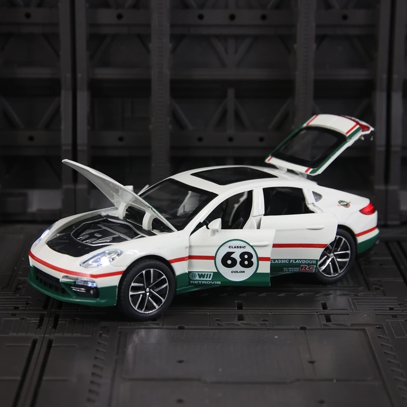 

Коллекция украшений из сплава Porsche Panamera 1:32, двери можно открыть, возврат звука и света, подарок суперкар