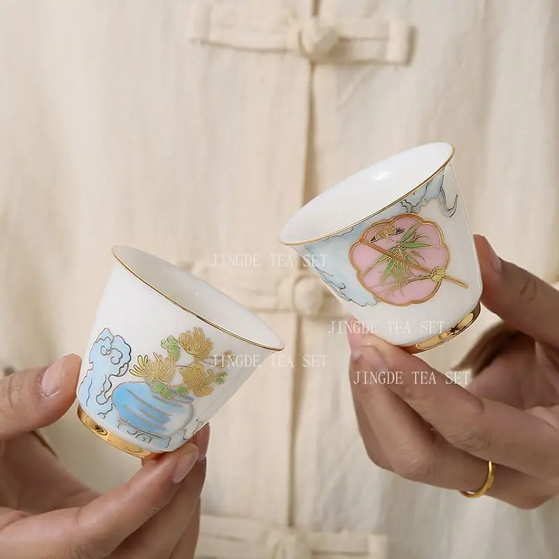 4pcs Gold Trim Porcelain Tea Cup Set Chinese 4 Gentlemen Pattern Underglaze Color Ceramic Tasting Cups for Kung Fu Tea Ceremony
