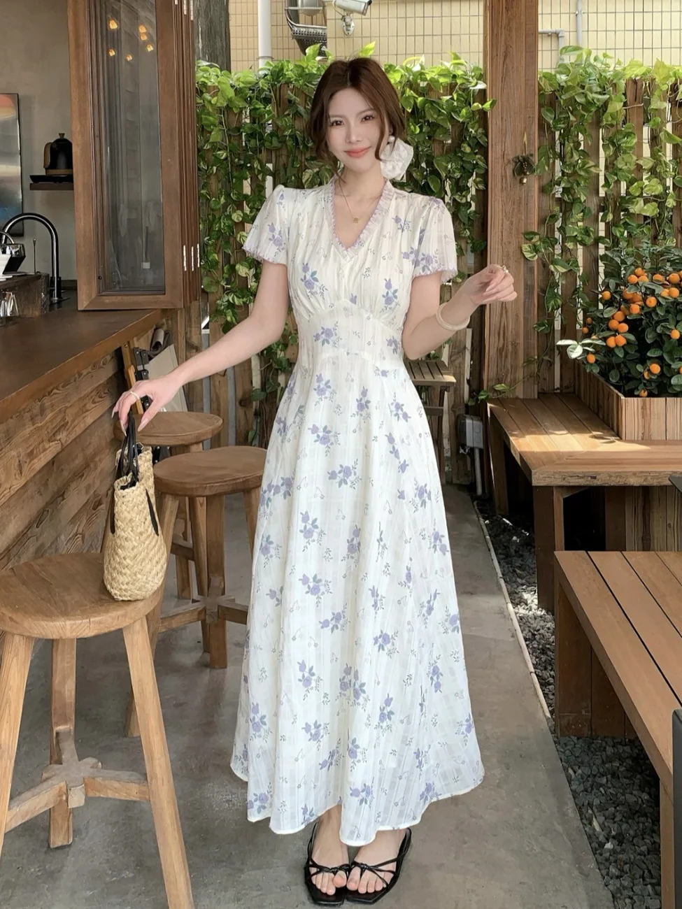 

plus Size Women's Sweet Floral Embroidery V-Neck Short Sleeve Dress Summer New Waist-Cinching Long Dress Korean Style Commute