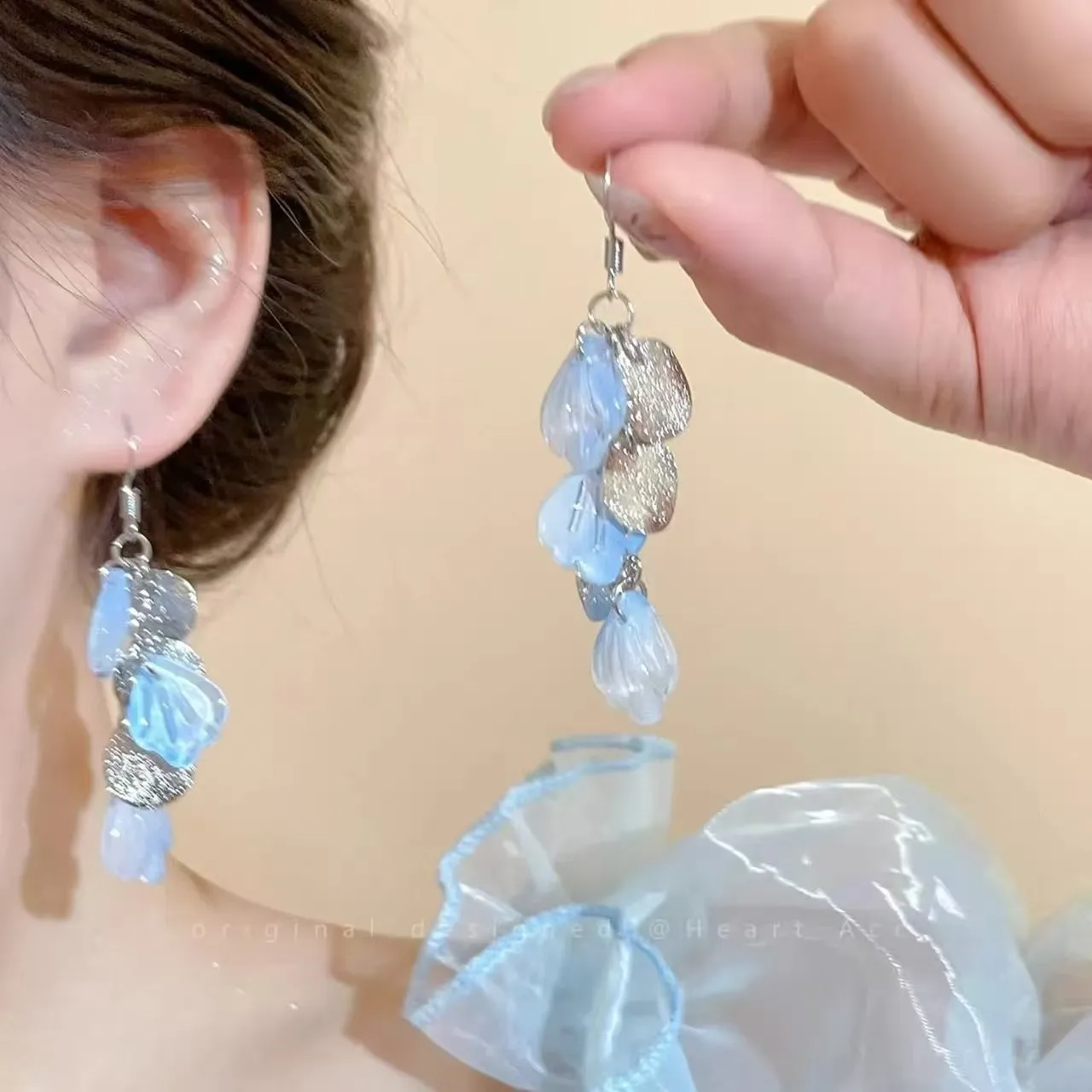 

Gradient Blue Petal-shell Drop Earrings For Women Girls Trend Beautiful Luxury Jewelry Party Holiday Casual Wearing Ear Pendant