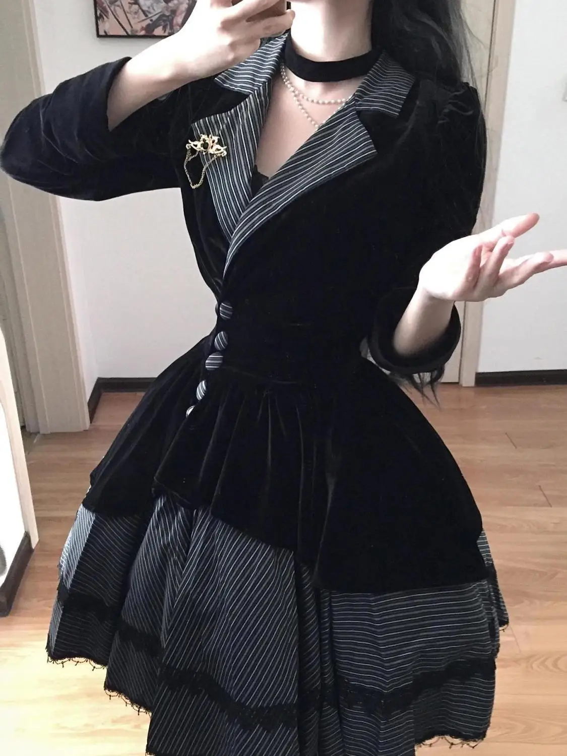 

Autumn Winter Subculture Fake Two-piece Set Slim Waist Top Patchwork Striped Lace Puffed Skirt Gothic Temperament dresses women