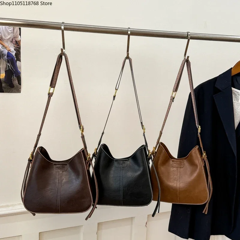 

Fashion PU Solid Zipper Versatile Large Capacity Flannel Shoulder Bag Popularity Classic Style Tote Bags for Women