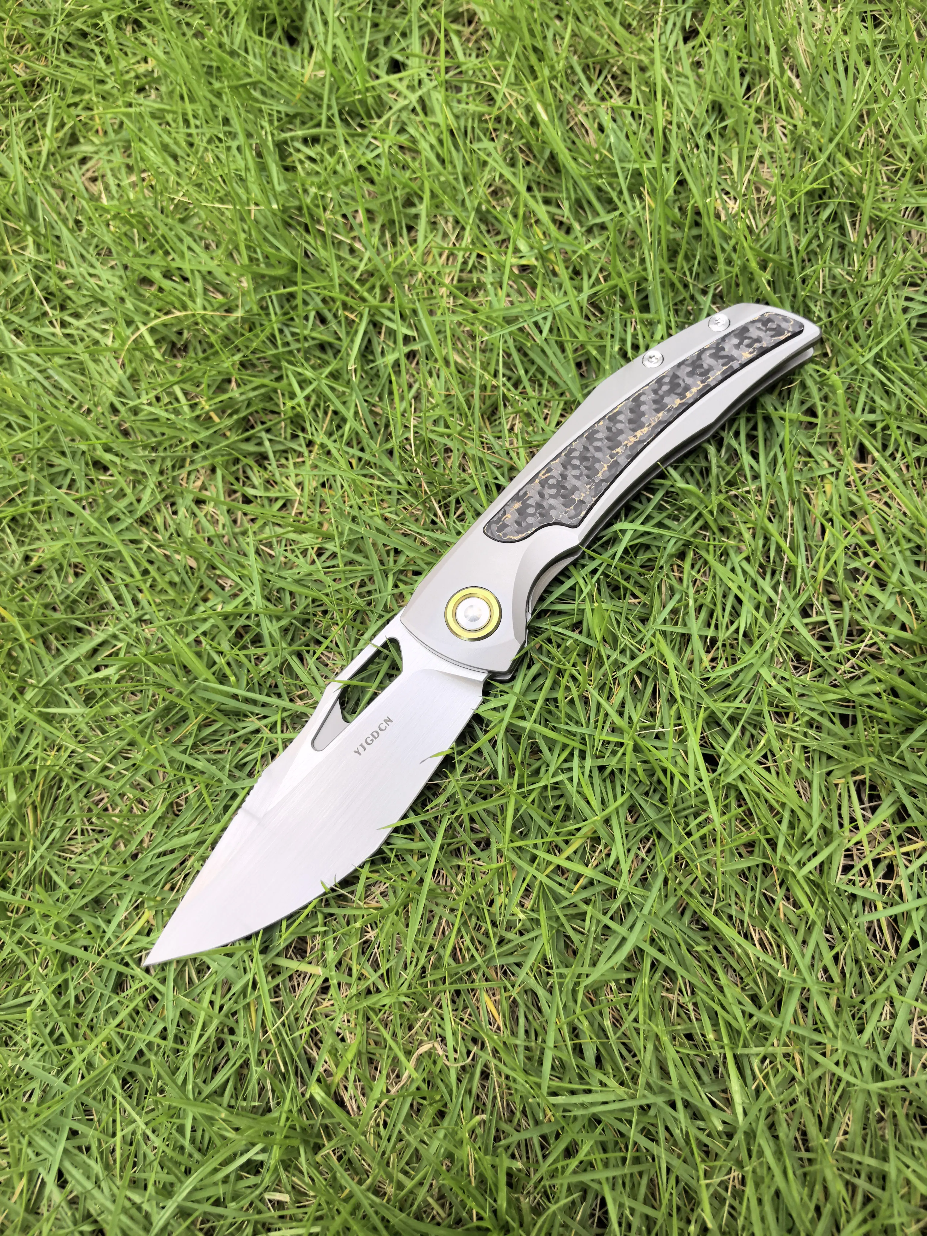 YJGDCN RIHE Design Folding Knife M390 Blade Inlaid Carbon Fiber Handle Bearing Camping Hiking Utility Kitchen Fruit EDC Tools
