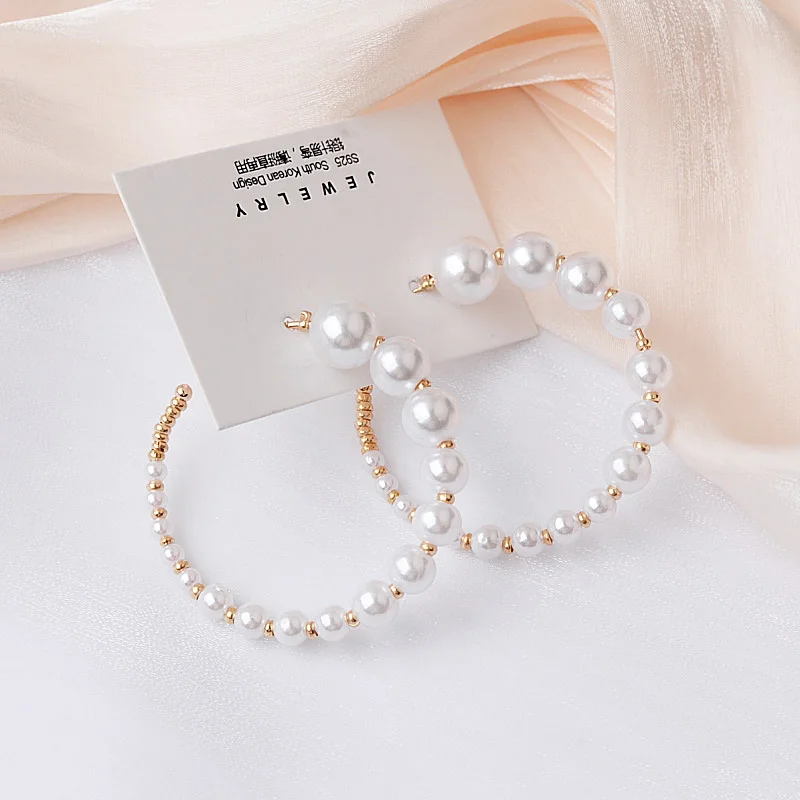 New Pearl Beads Dangle Earrings for Women Irregular C-shaped Metal Drop Earrings Exaggerated Oversize Female Party Ear Jewelry