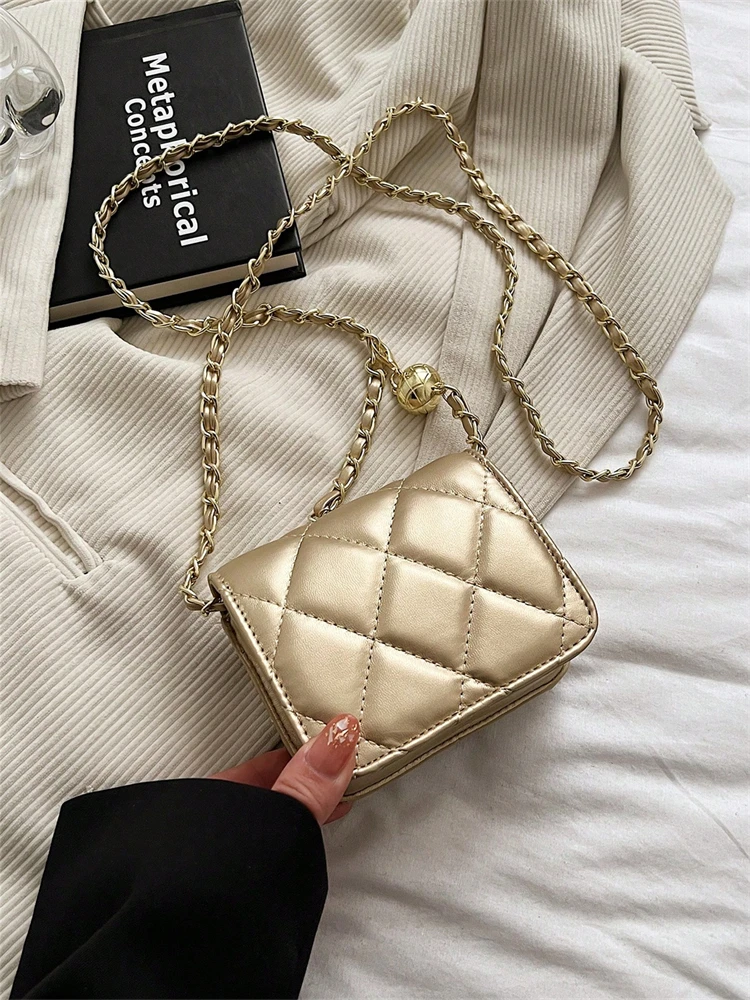 Spring and summer fashion, gold ball chain strap, can be paired with single shoulder, slant shoulder, mini lipstick bag