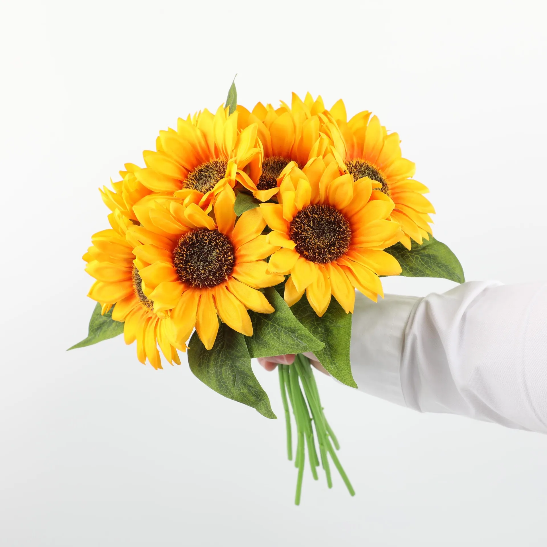 

Simulated Flower Wedding Decoration Hand Held Flower With 5 Heads Hand Tied Sunflower Artificial Flower Handicraft Ornament