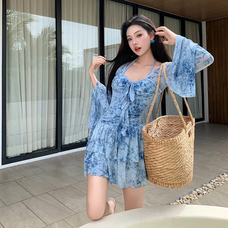 

Women's 2025 New Fashion Trendy Floral Print Long Sleeve Modest One-Piece Swimwear Elegant Design for Island & Beach Vacation