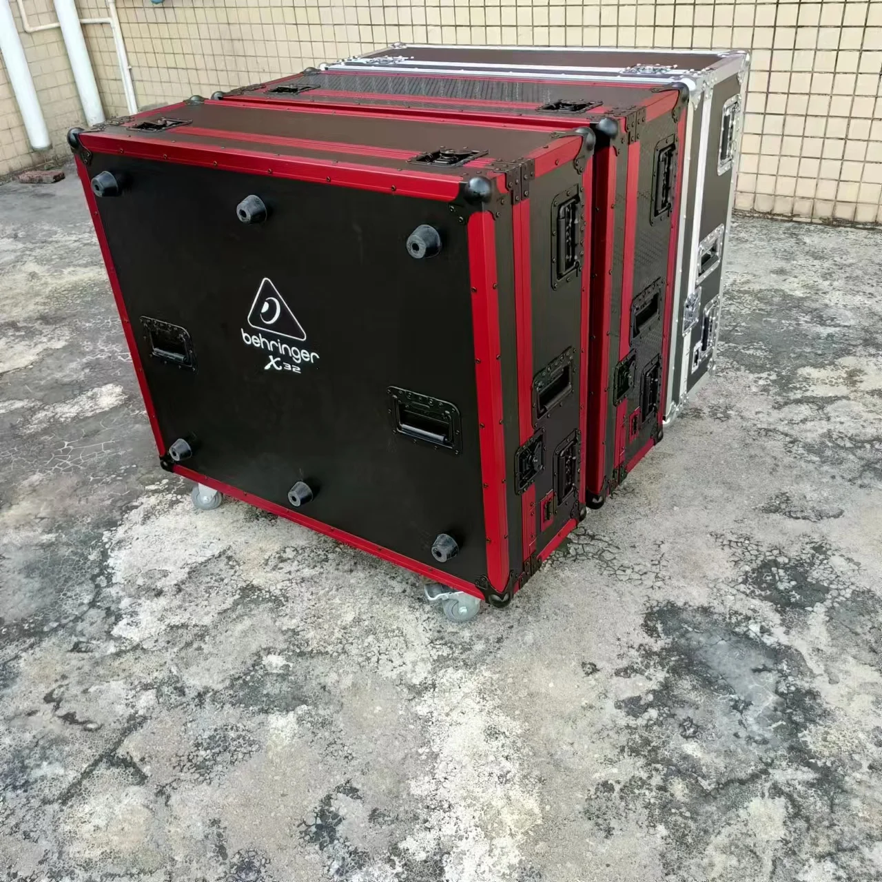 X32 Two-door DJ Box, M32 Three-door Integrated Aviation Box, Aviation Trolley, Support Customisation