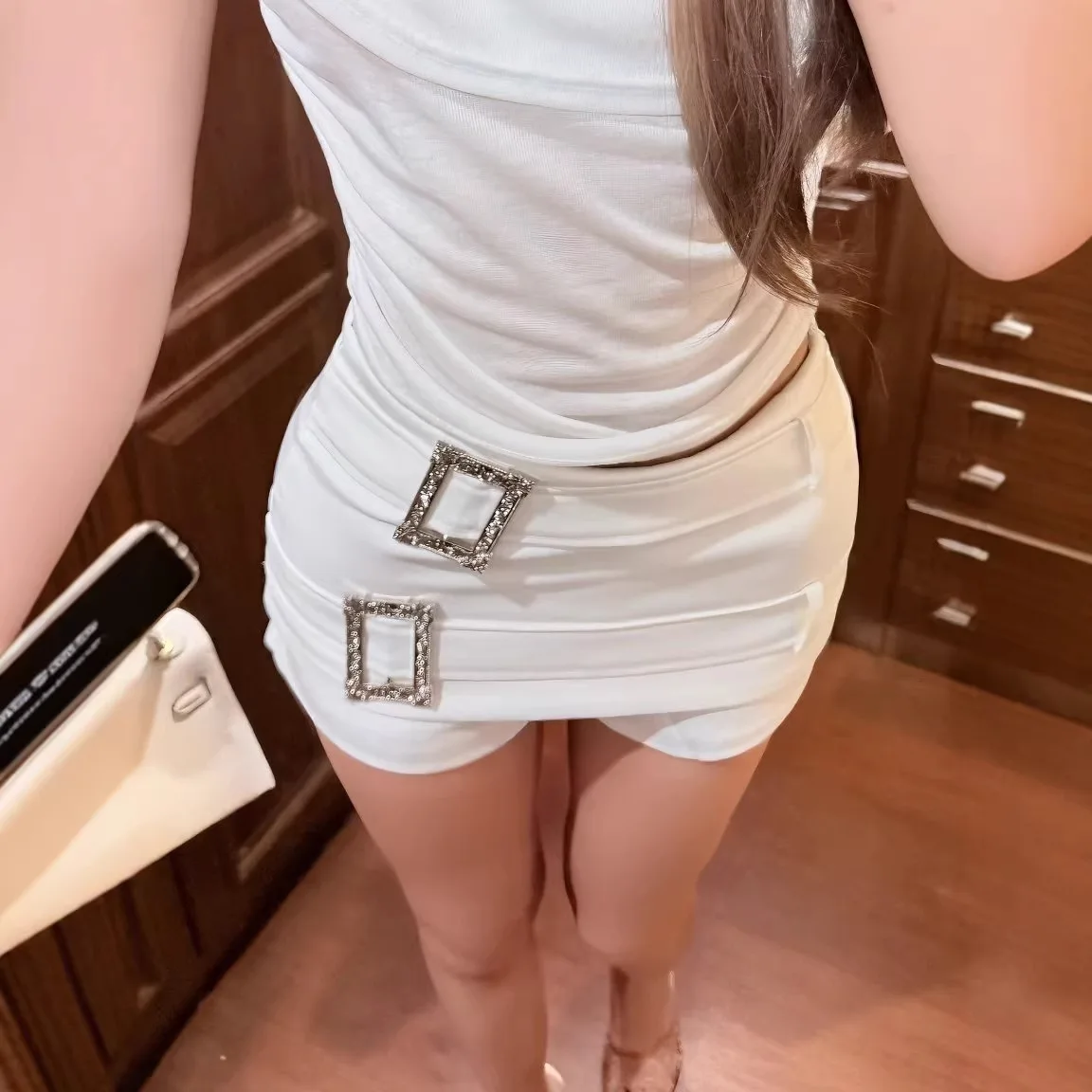 White Diamond Square Buckle Hip Skirt Women 2026 Spring New High-waisted Spice Girl Style A-shaped Mini Skirt