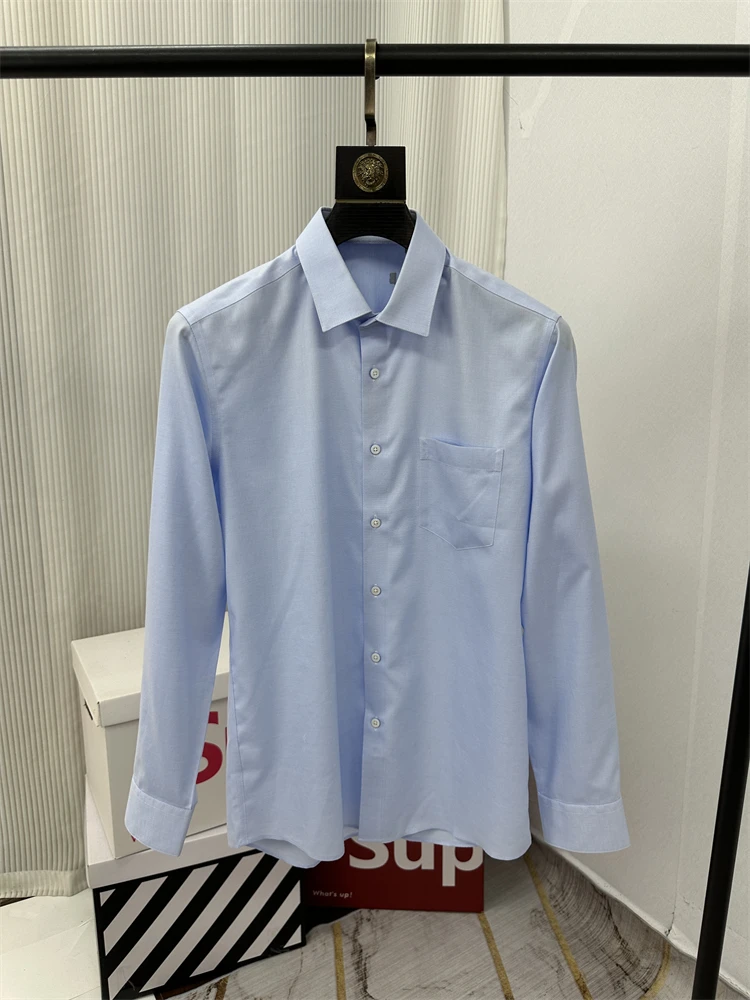 

Мужская рубашка из дышащего шелковистого хлопка с длинным рукавом, приятная к коже, для повседневной носки и деловых встреч, приталенного кроя, в простом стиле.