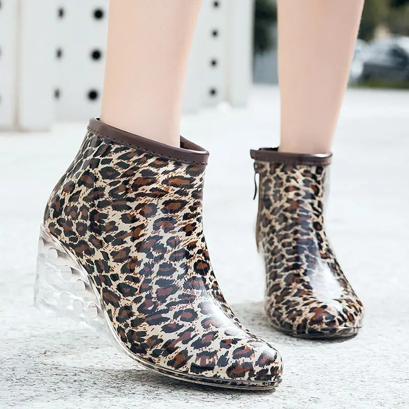 

Модные непромокаемые сапоги до середины икры на высоком каблуке для взрослых, водонепроницаемые нескользящие туфли на наклонном каблуке для дождливых дней