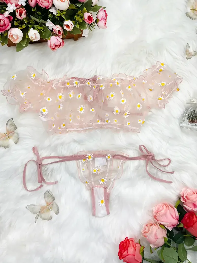 Conjunto de Tanga y sujetador sin tirantes con lazo de encaje bordado de malla y hombros descubiertos, lencería Sexy para mujer, pijamas sin costuras