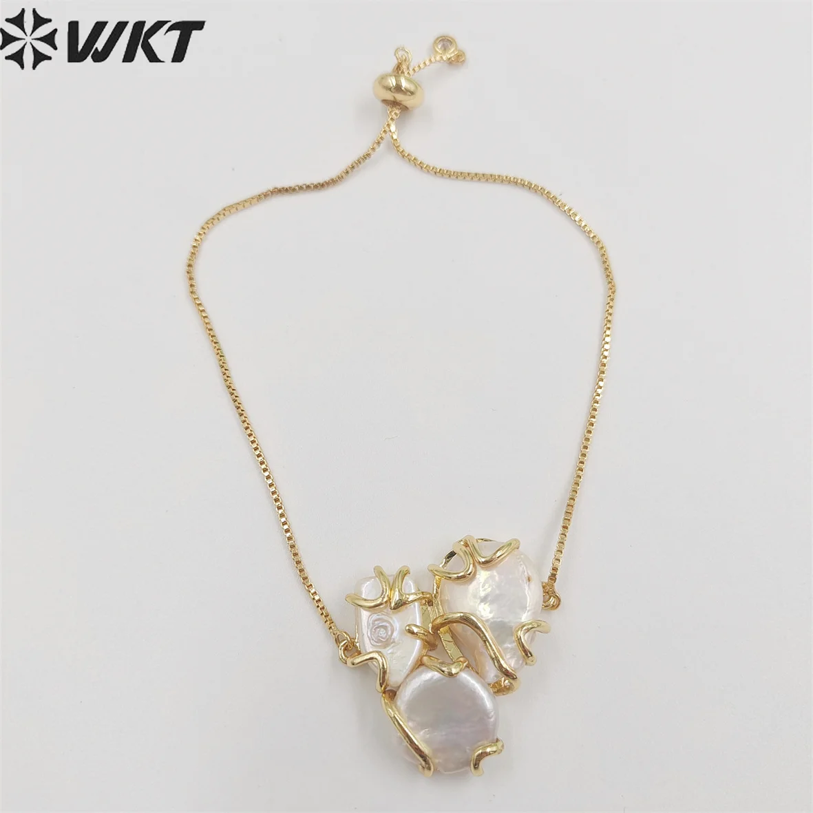 

WT-MPB056 Women Elegant Gift Fashion Gold Plated Freshwater Natural Pearl Bracelets Adjustable Size Unique Design Wholesale